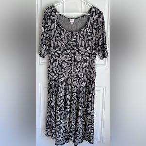 LulaRoe dress, size 3x, gray/white leaf pattern, EUC